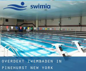 Overdekt Zwembaden in Pinehurst (New York)