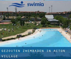 Gezouten Zwembaden in Acton Village